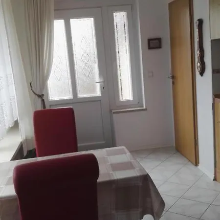 Gastehaus Anna Apartment